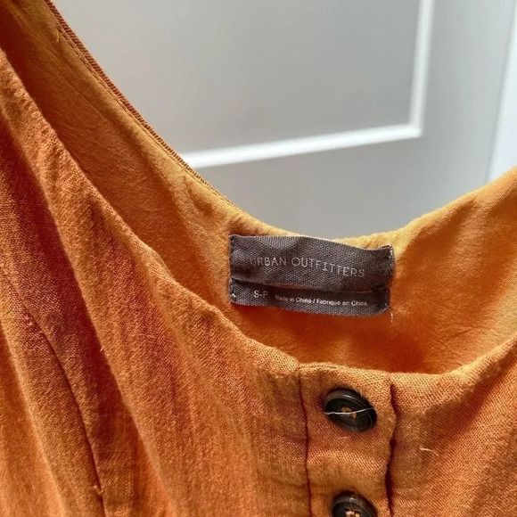 ☀️Summer blowout  ☀️ Urban outfitters orange summer romper - Picture 3 of 5